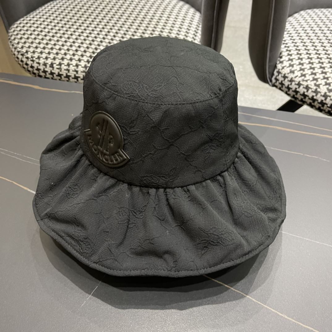 Moncler Caps